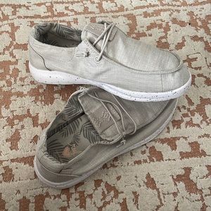 NWT REEF Womens Shoes
